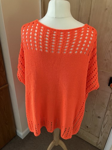 Orange open knit neck - v-neck, short