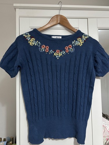Blue cable knit embroidered