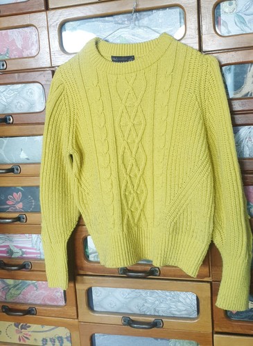 Yellow short cable front - cable,