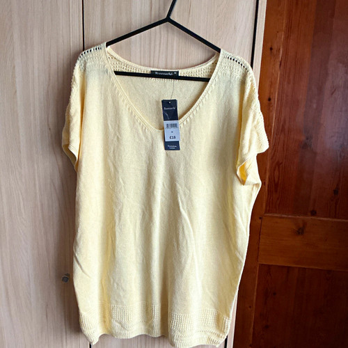 Bonmarché cream neck - v-neck, open