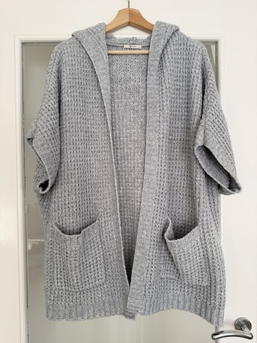 Women grey hooded short - grey,