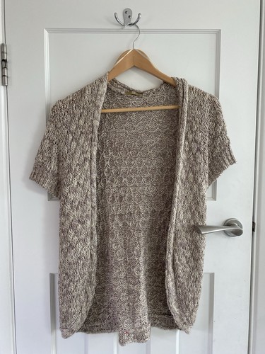 Beige short sleeve knit - short,