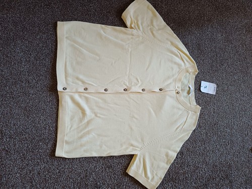 Womens yellow short - tu,